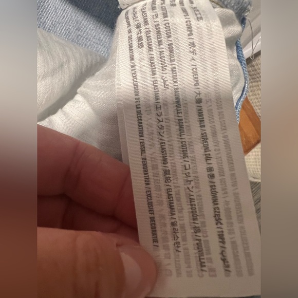 Abercrombie & Fitch A&F Jeans
The Dad High Rise Curve Love size 32 / 14 EUC - Picture 8 of 10